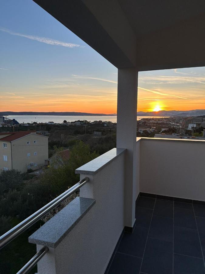 Apartment Marko With A Beautiful View Of The Sea Kastel Sucurac Luaran gambar