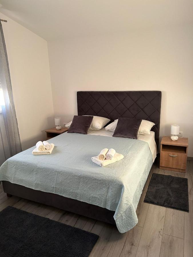 Apartment Marko With A Beautiful View Of The Sea Kastel Sucurac Luaran gambar